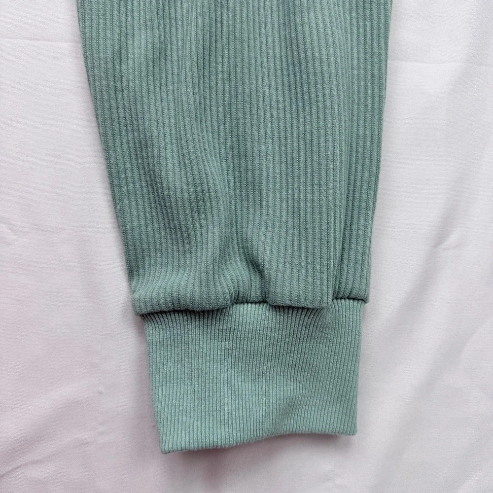 PRETTY-GARDEN knitted loungewear outfit. Ribbed 2pc set